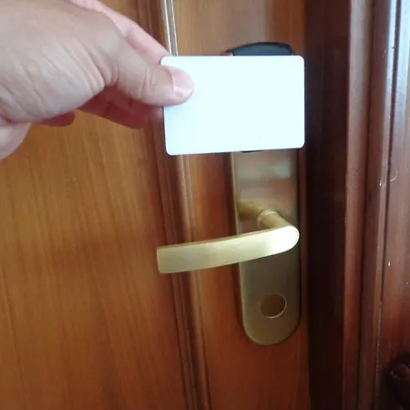 לינה וארוחת בוקר Due Fontane 4*