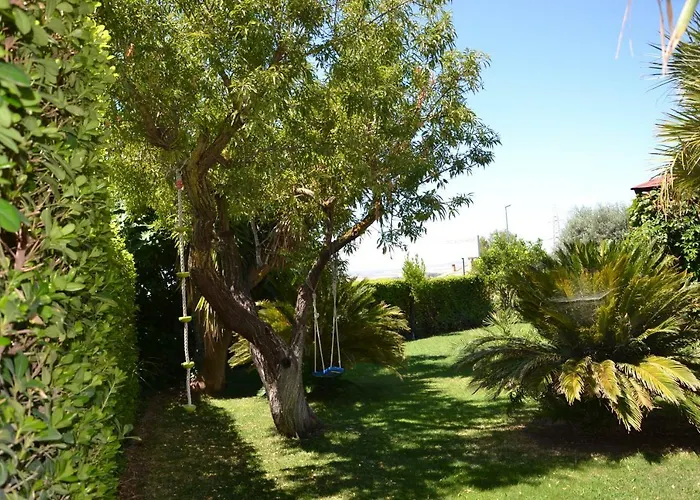 לינה וארוחת בוקר Due Fontane 4*