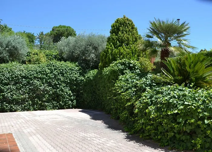 Due Fontane לינה וארוחת בוקר קלטניסטה